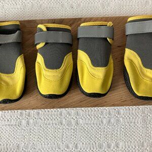 Four FRISCO DOG All Weather Boots 2 XL and 2L Boots Snow Ice Rain Hot Surfaces